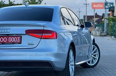 Седан Audi A4 2015 в Луцке