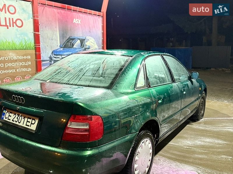 Седан Audi A4 1997 в Черновцах