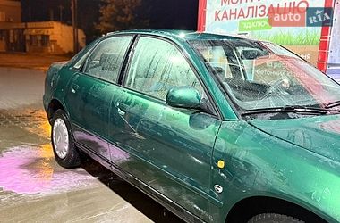 Седан Audi A4 1997 в Черновцах