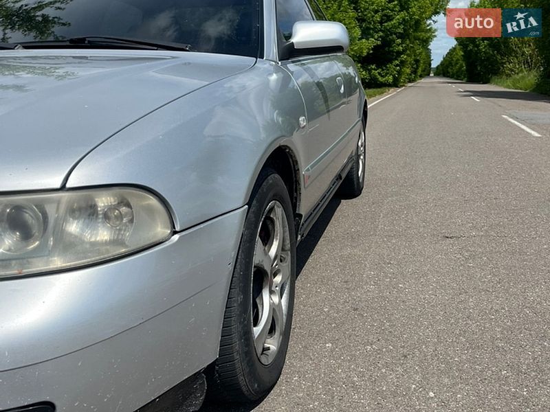 Седан Audi A4 1999 в Житомире