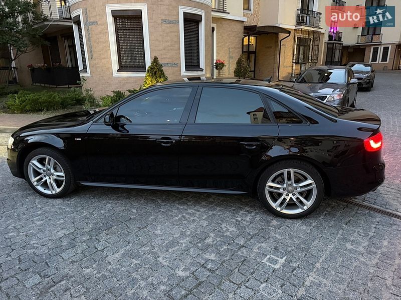 Седан Audi A4 2015 в Киеве
