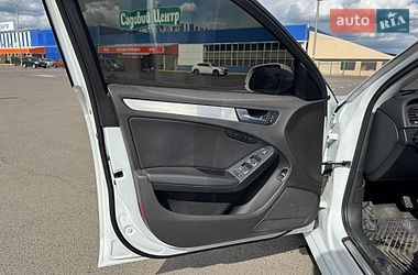 Седан Audi A4 2013 в Луцке