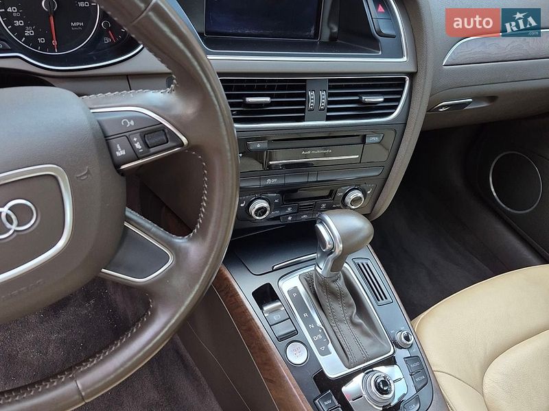 Седан Audi A4 2013 в Киеве