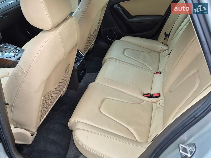 Седан Audi A4 2013 в Киеве