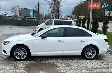 Седан Audi A4 2017 в Львові