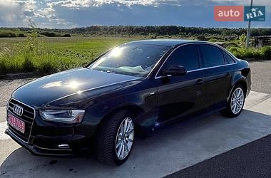 Седан Audi A4 2015 в Ковелі
