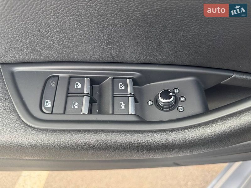 Седан Audi A4 2019 в Киеве