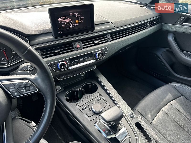 Седан Audi A4 2017 в Львові