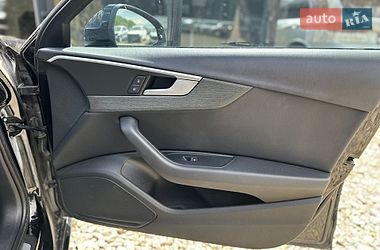 Седан Audi A4 2017 в Львові