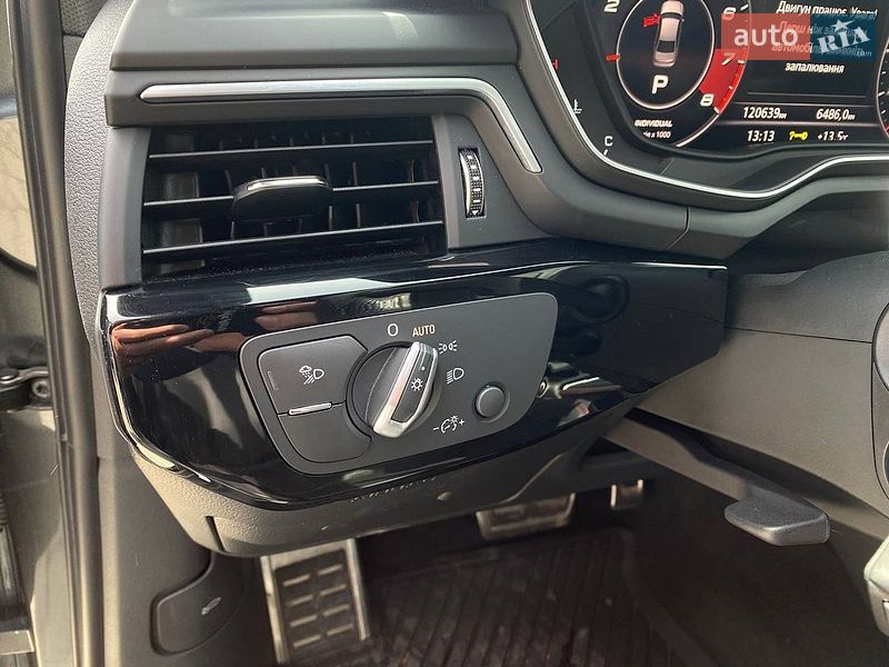 Седан Audi A4 2019 в Львове