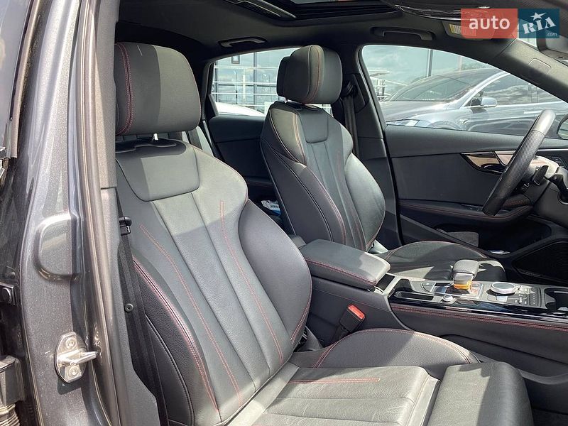 Седан Audi A4 2019 в Львове