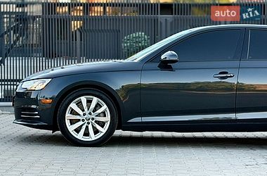 Седан Audi A4 2017 в Львове