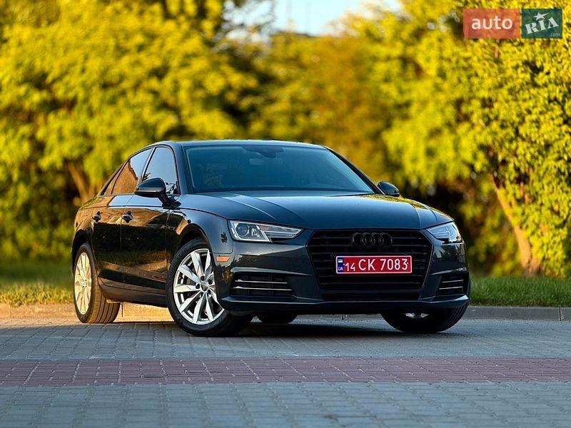 Седан Audi A4 2017 в Львове