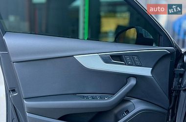 Седан Audi A4 2017 в Львове