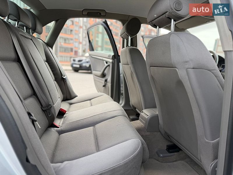Седан Audi A4 2004 в Тернополі