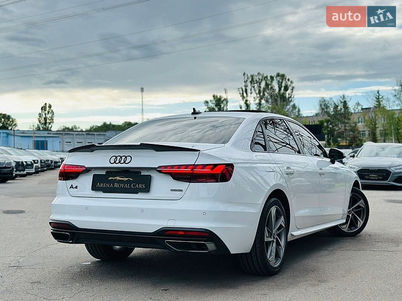 Седан Audi A4 2022 в Харькове