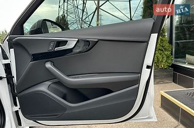 Седан Audi A4 2022 в Харькове