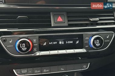 Седан Audi A4 2022 в Харькове