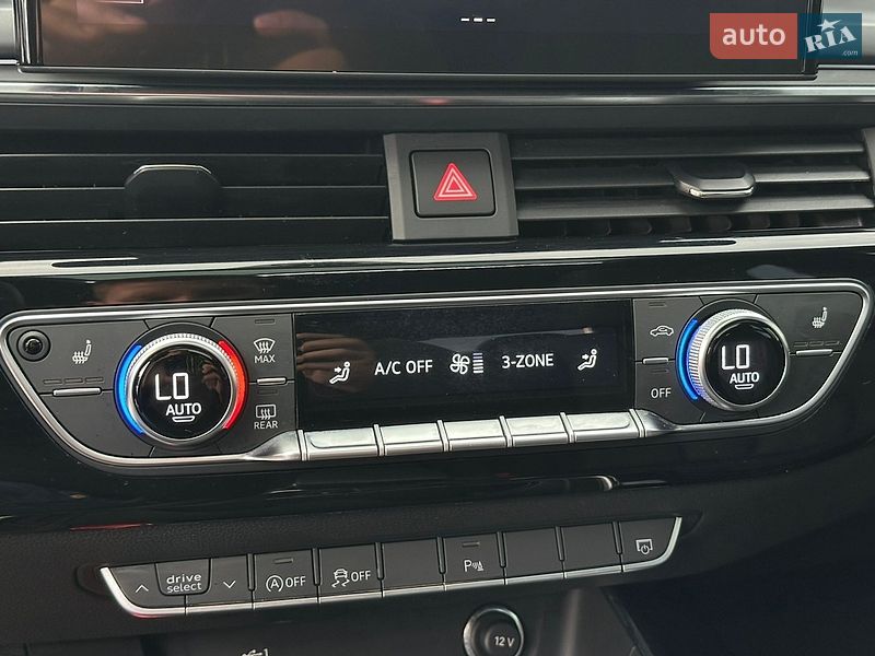 Седан Audi A4 2022 в Харькове