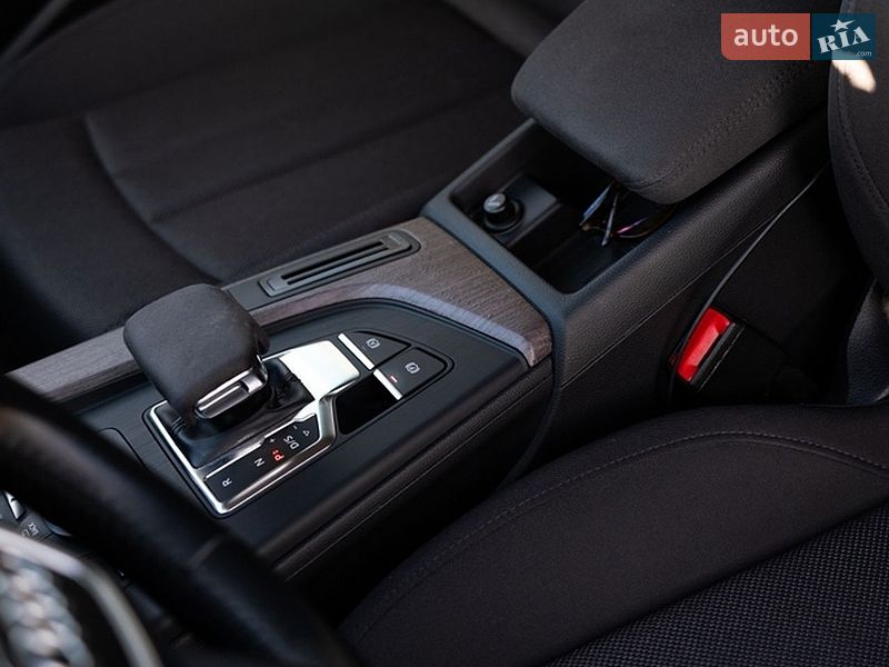 Универсал Audi A4 2017 в Львове