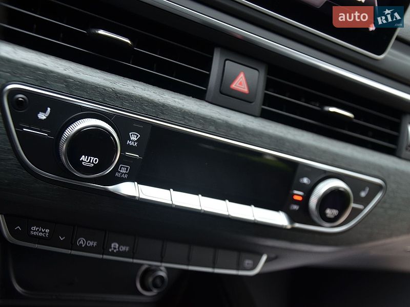 Седан Audi A4 2017 в Трускавці