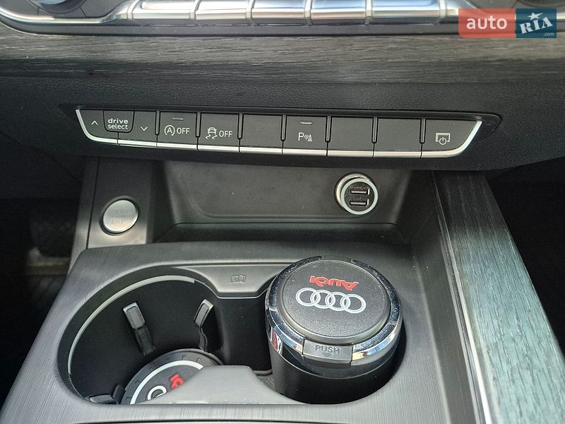 Седан Audi A4 2017 в Харькове