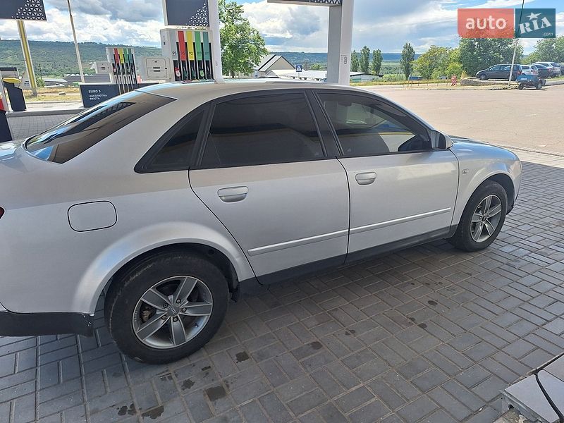 Седан Audi A4 2003 в Вознесенську