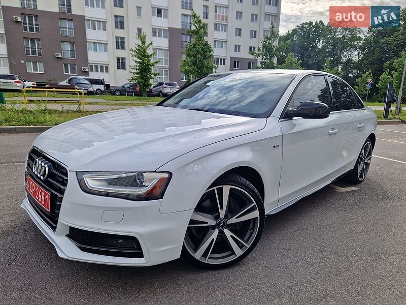 Седан Audi A4 2014 в Виннице