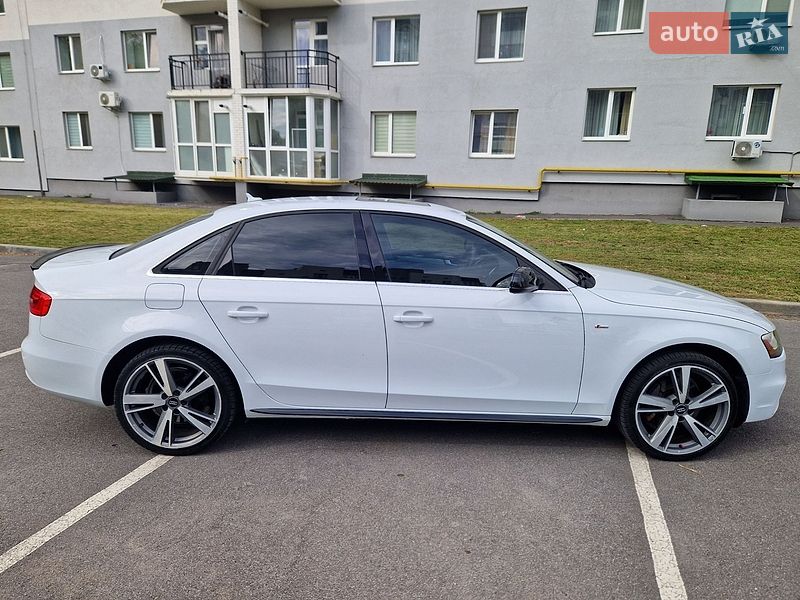 Седан Audi A4 2014 в Виннице