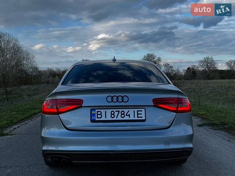 Седан Audi A4 2015 в Шишаки