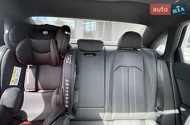 Седан Audi A4 2023 в Виноградове