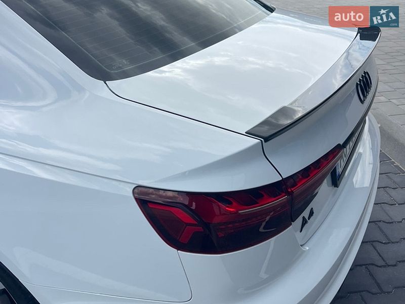 Седан Audi A4 2023 в Виноградове