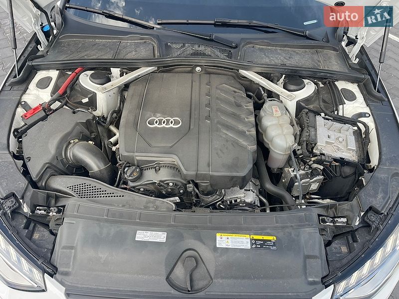 Седан Audi A4 2023 в Виноградове