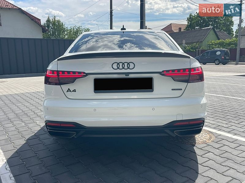 Седан Audi A4 2023 в Виноградове