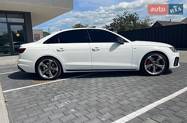 Седан Audi A4 2023 в Виноградове