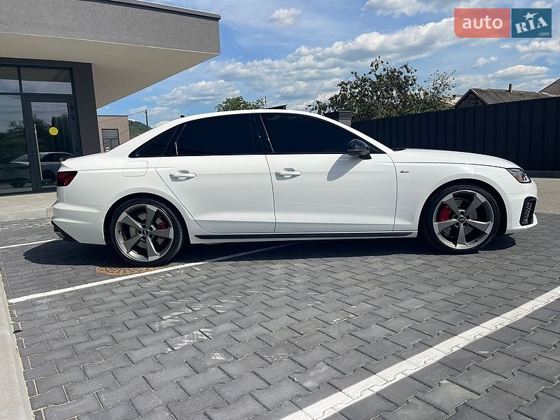 Седан Audi A4 2023 в Виноградове
