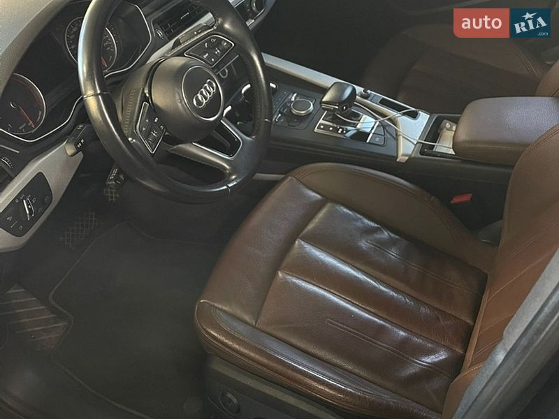 Седан Audi A4 2017 в Луцке