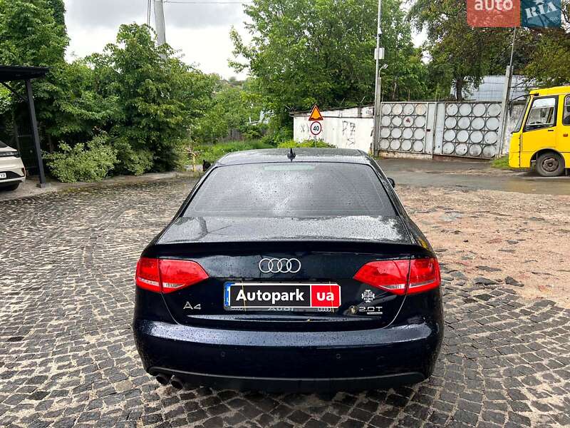 Седан Audi A4 2011 в Києві