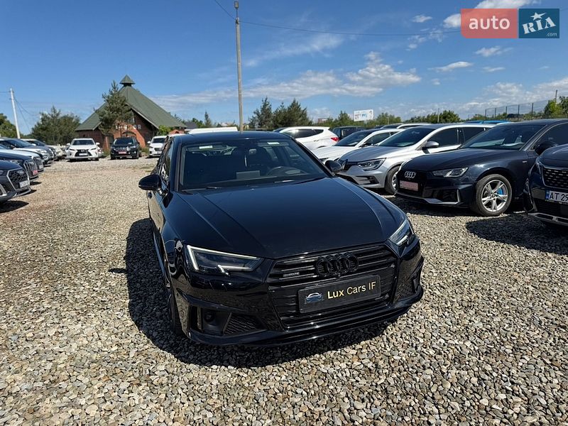 Седан Audi A4 2017 в Ивано-Франковске