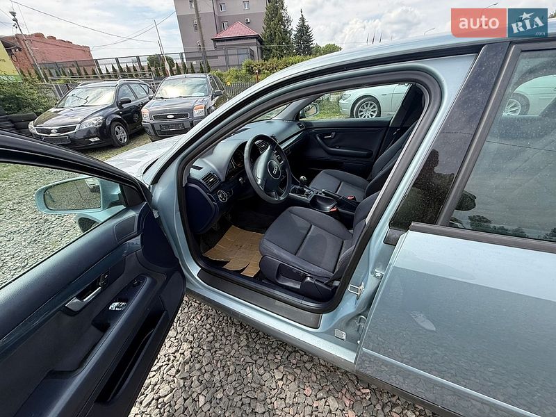 Седан Audi A4 2001 в Луцке