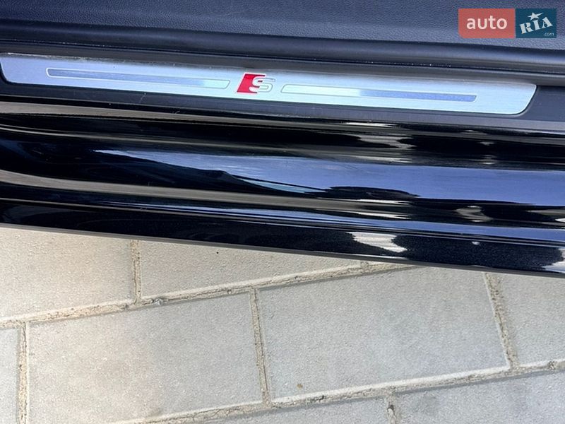 Седан Audi A4 2019 в Львові