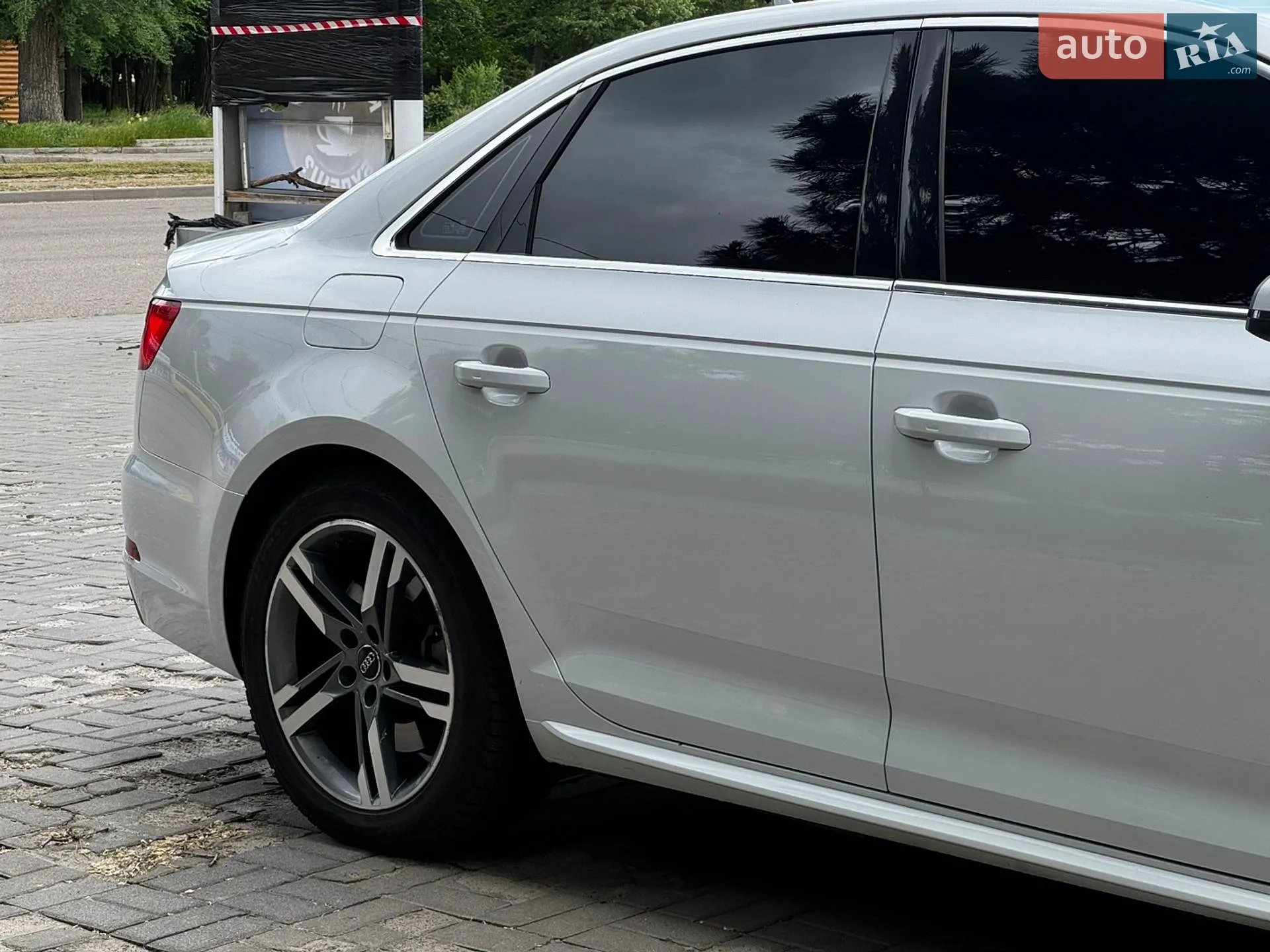 2016 Audi A4 - мініатюра 12