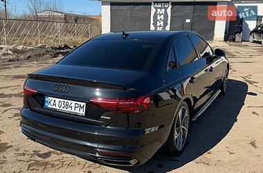 Седан Audi A4 2022 в Виннице