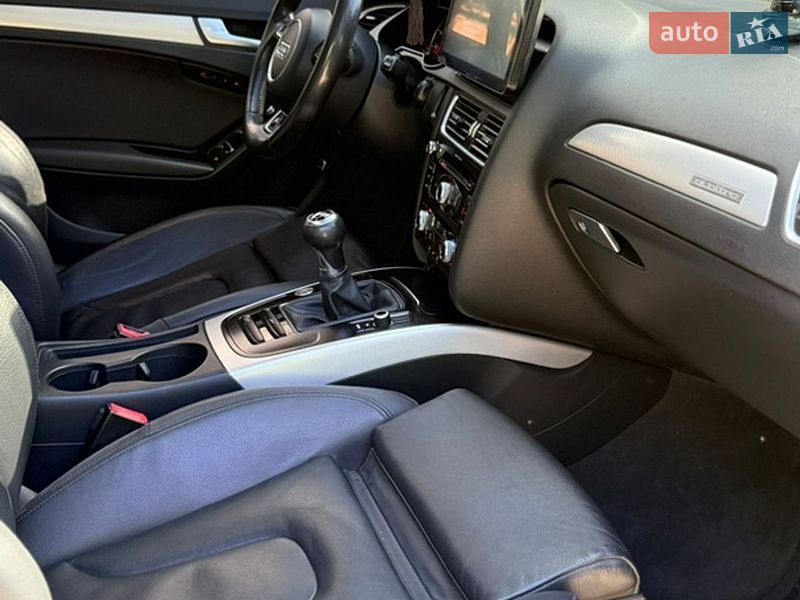 Седан Audi A4 2014 в Харкові