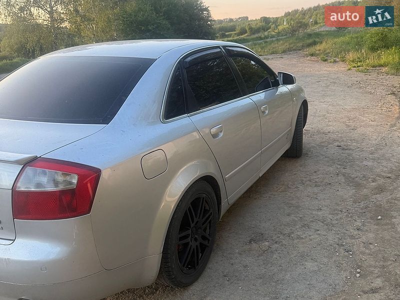 Седан Audi A4 2001 в Бучаче