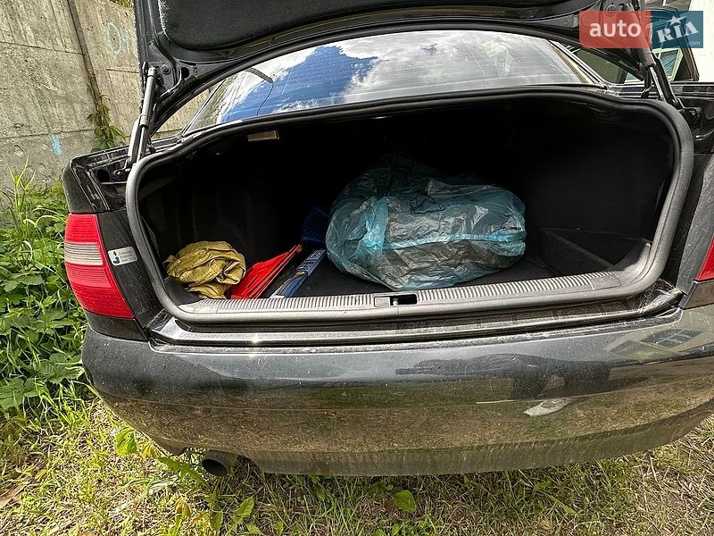 Седан Audi A4 1999 в Чернігові