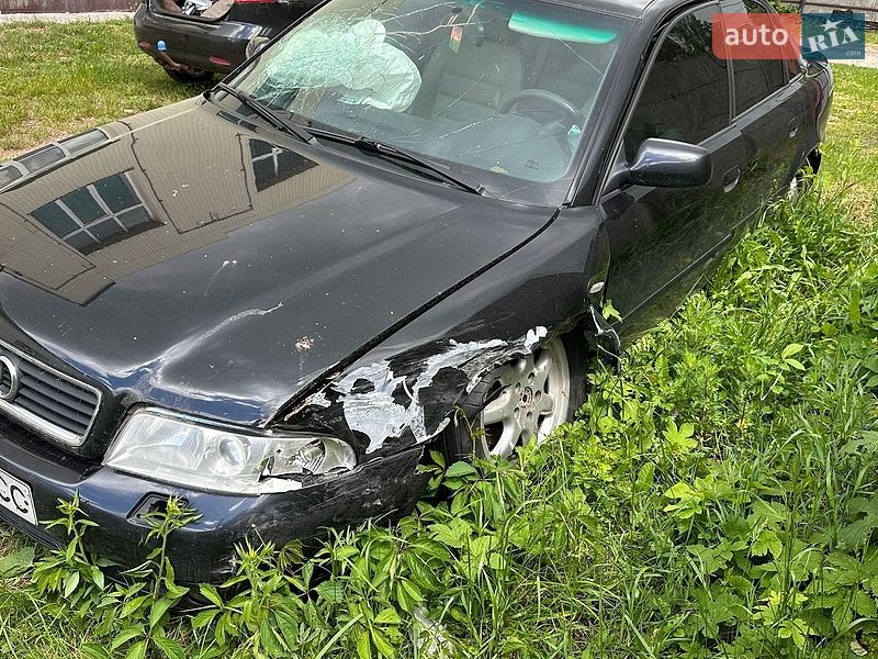 Седан Audi A4 1999 в Чернігові