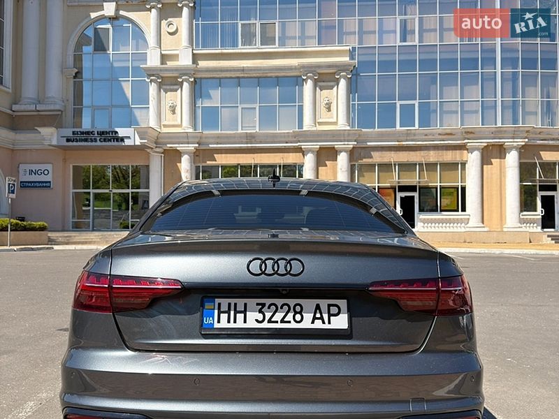 Седан Audi A4 2023 в Одесі