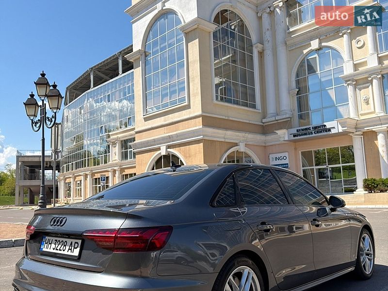 Седан Audi A4 2023 в Одессе