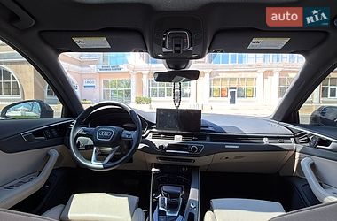 Седан Audi A4 2023 в Одесі
